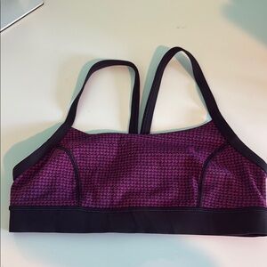 Lululemon sports bra size 6